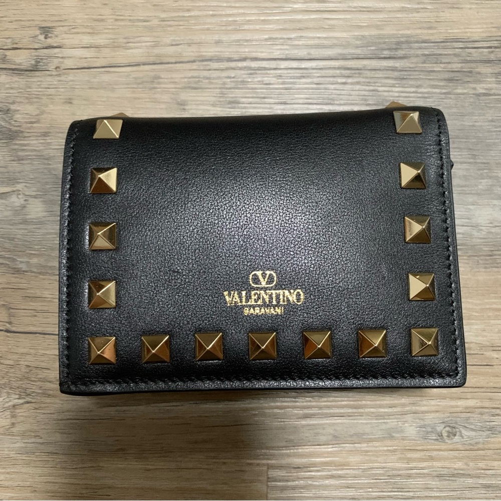 NWT-Valentino Garavani Full Inclusion Black Studded Calfskin Wallet